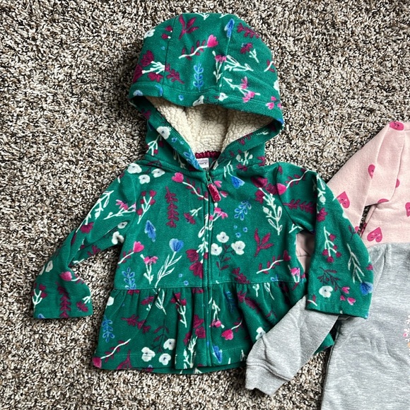 12M✨Fleece Jacket + Sweatshirt Bundle - Picture 2 of 9